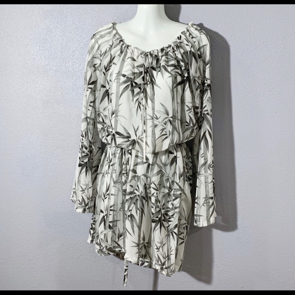 Tommy Bahama bamboo print swim cover size M